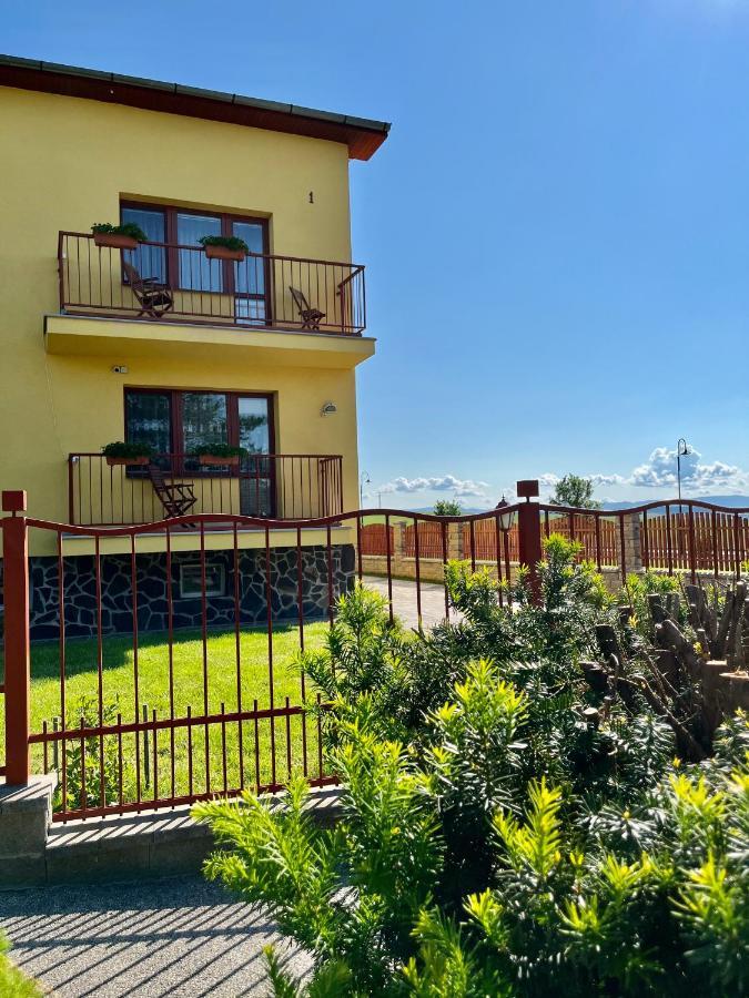 Отель Privat U Eriky Стара-Лесна Экстерьер фото