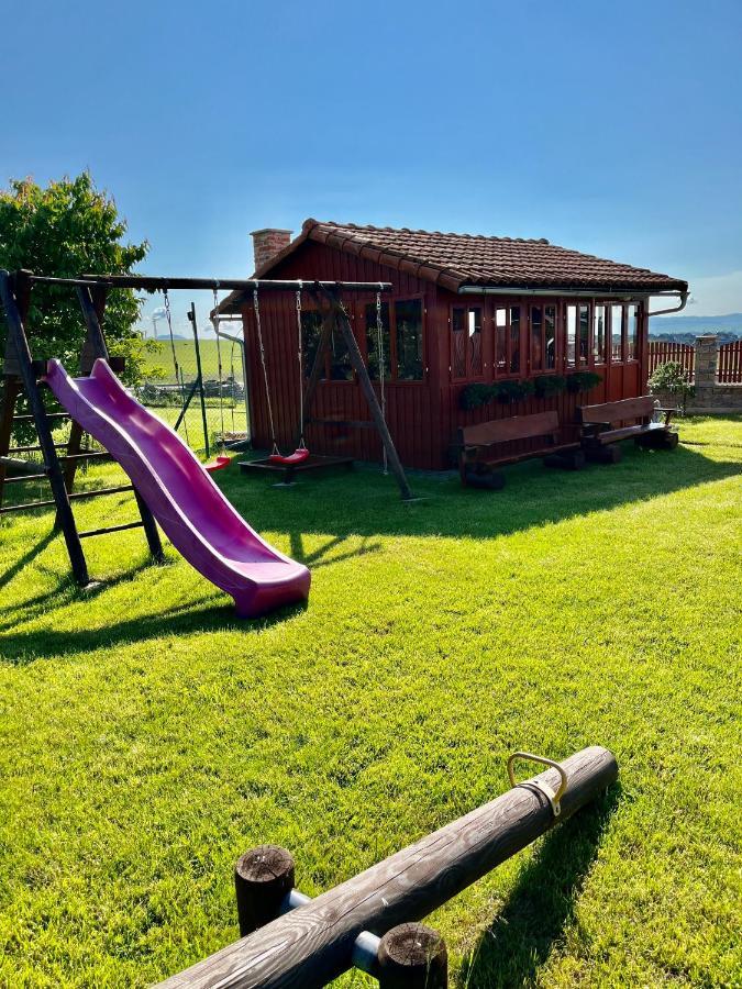 Отель Privat U Eriky Стара-Лесна Экстерьер фото
